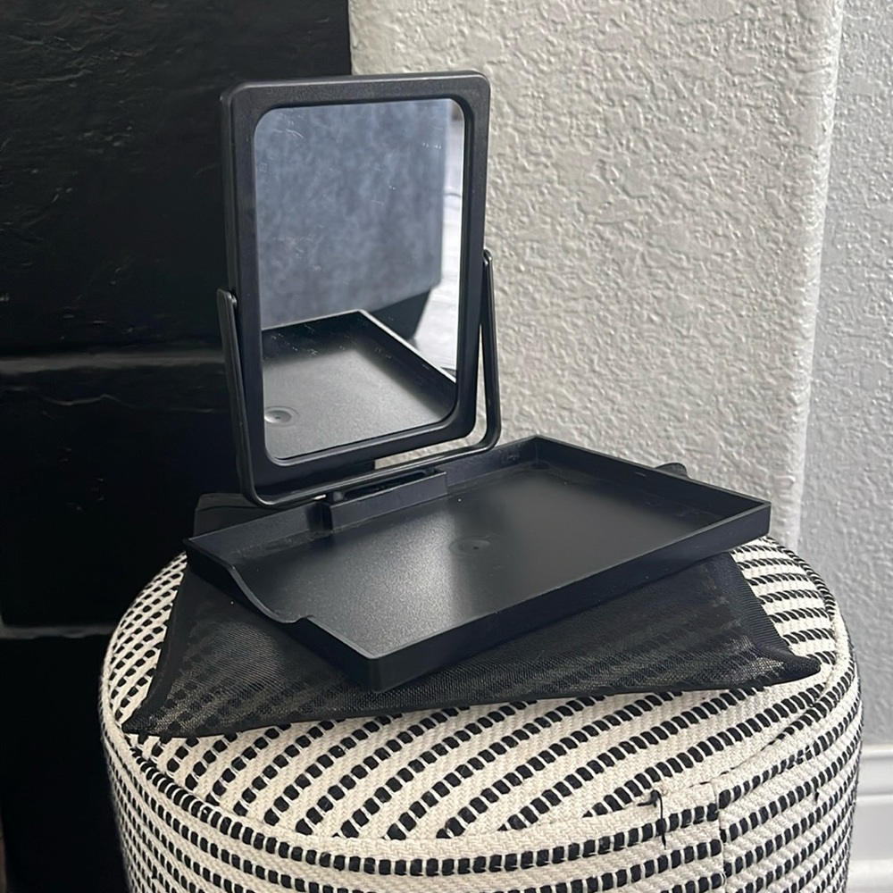 Mary Kay class party tray mirror with mesh zipper pouch set of 8